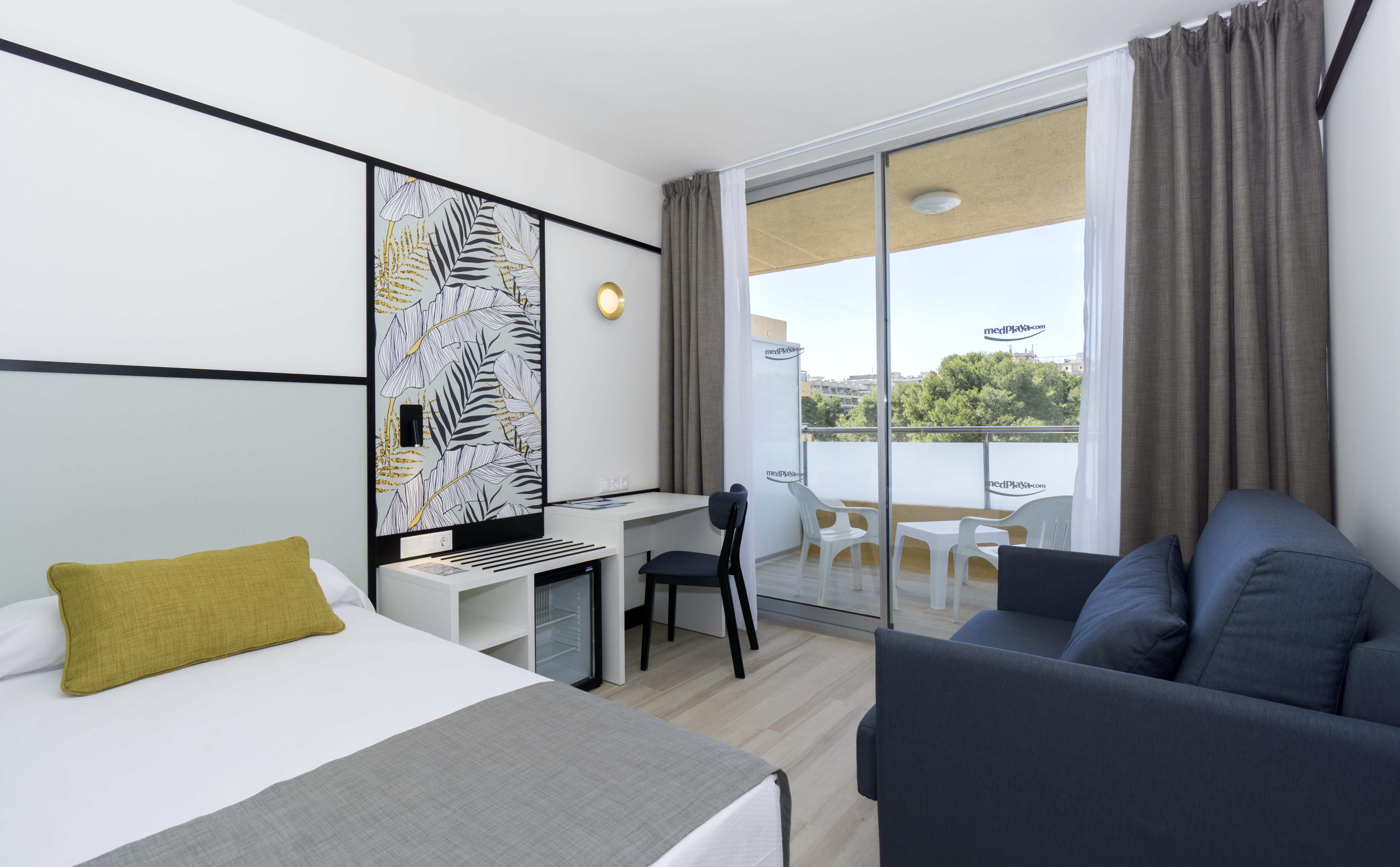 Medplaya Hotel Calypso Salou Bagian luar foto