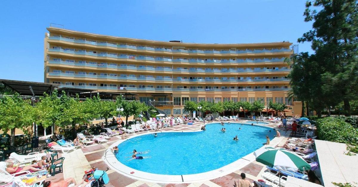 Medplaya Hotel Calypso Salou Bagian luar foto