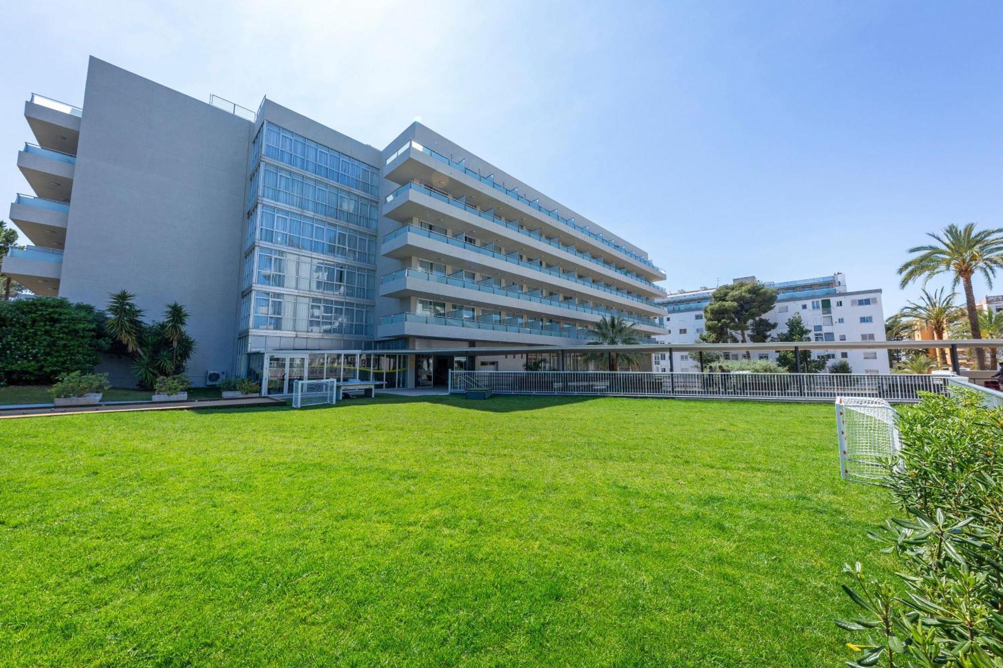 Medplaya Hotel Calypso Salou Bagian luar foto